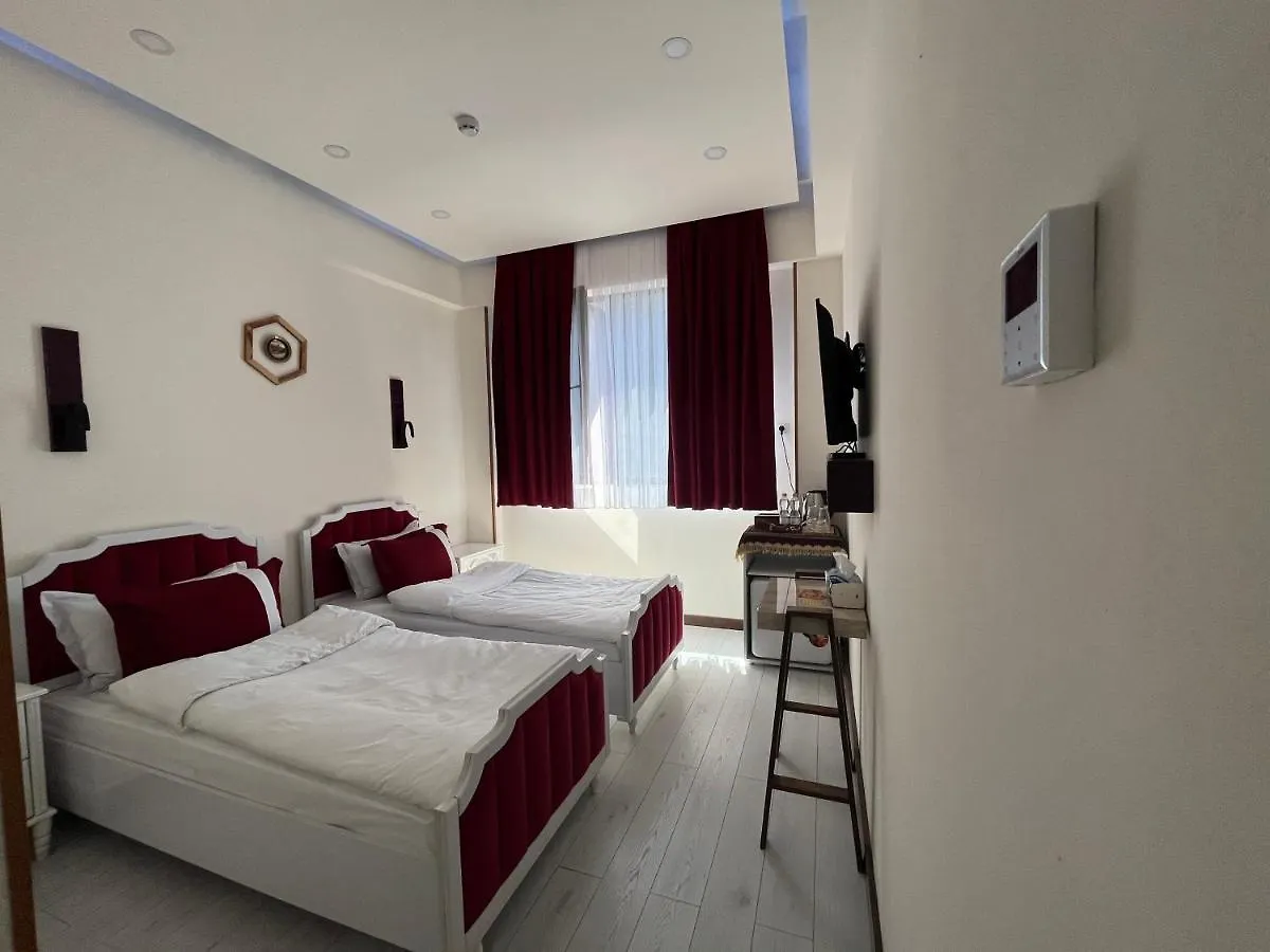 Luxin Hotell Tbilisi