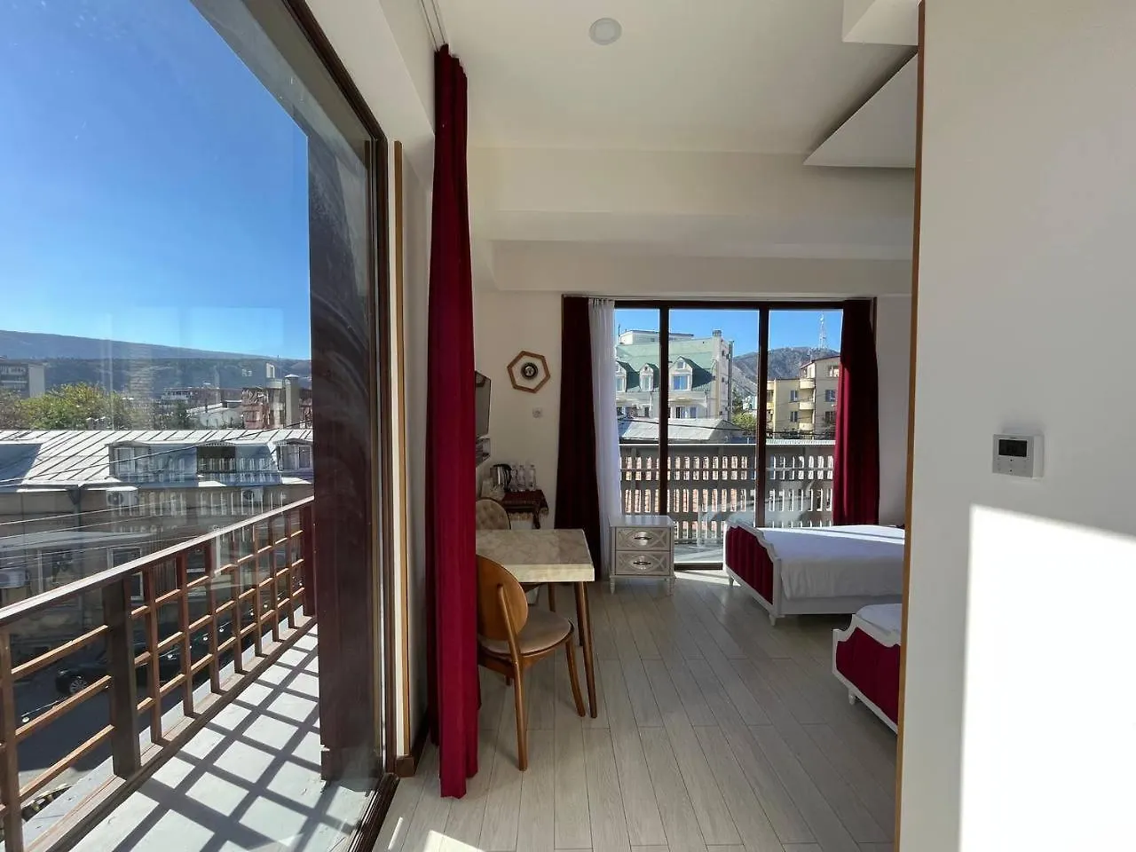 Luxin Hotel Tbilisi