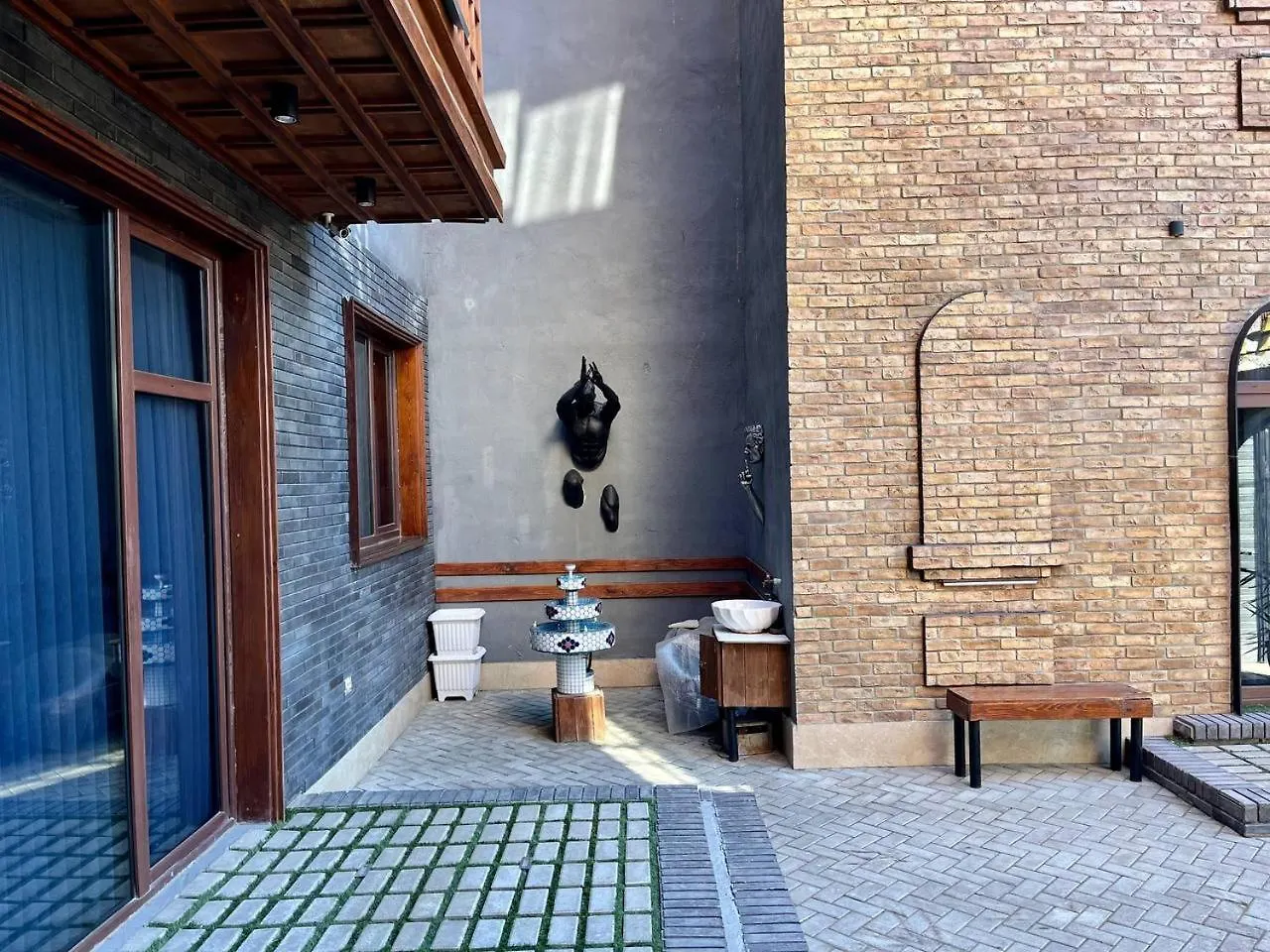 Luxin Hotel Tbilisi